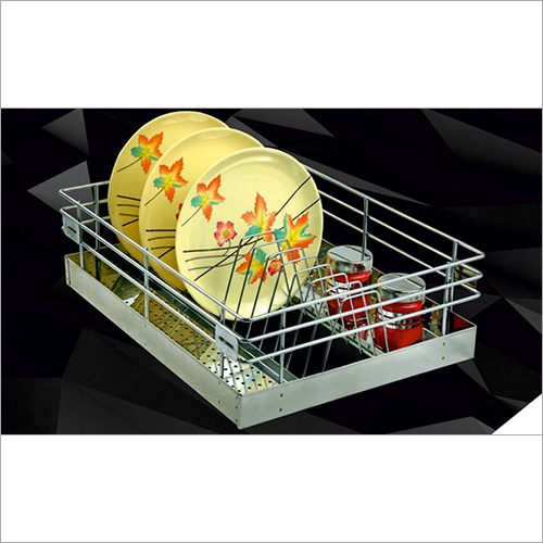 छिद्रित प्लेट और थाली