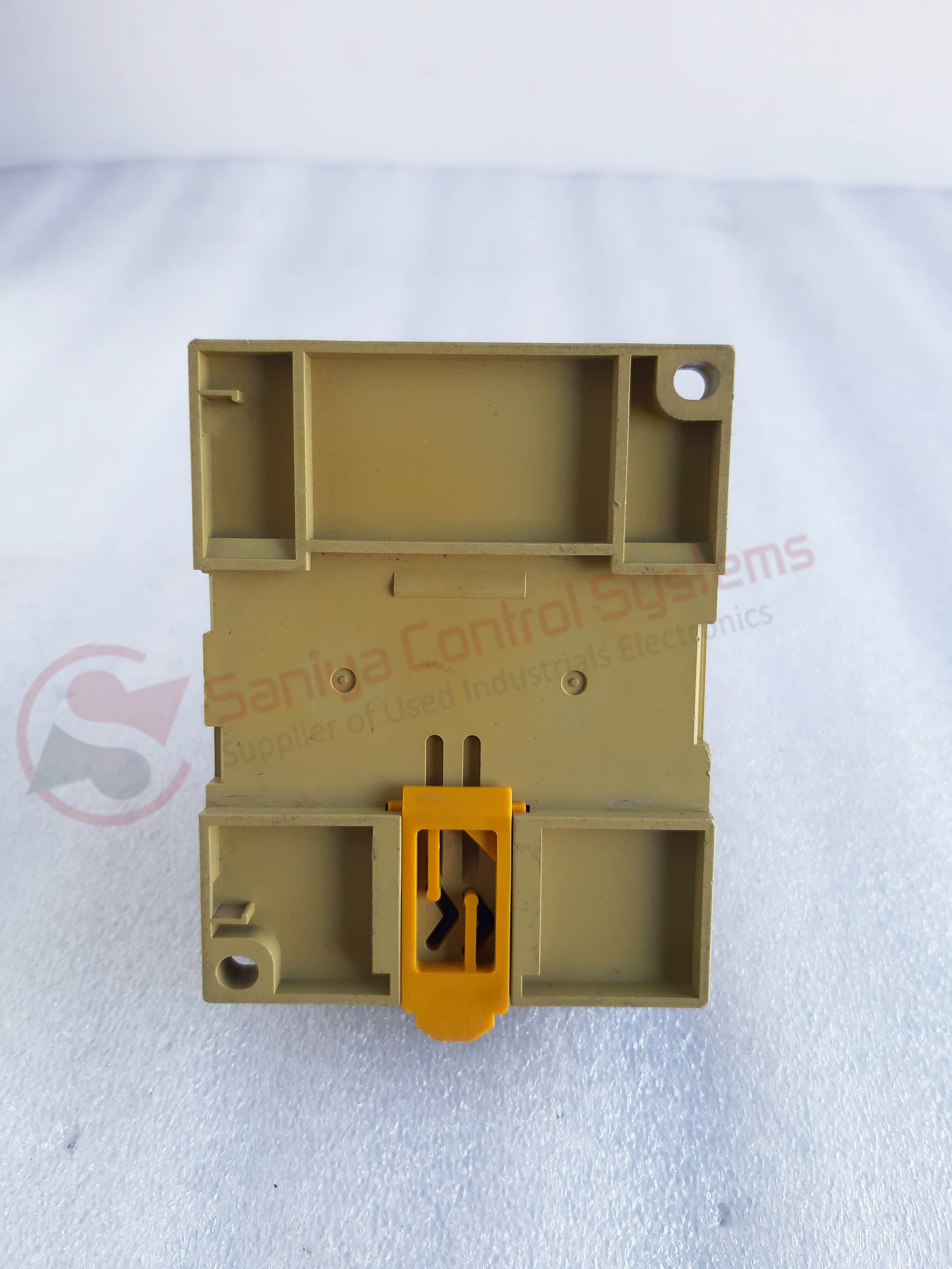 Omron Zen-10c1ar-a-v2 Programmable Relay