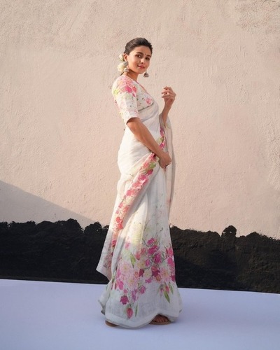 Zari Border saree