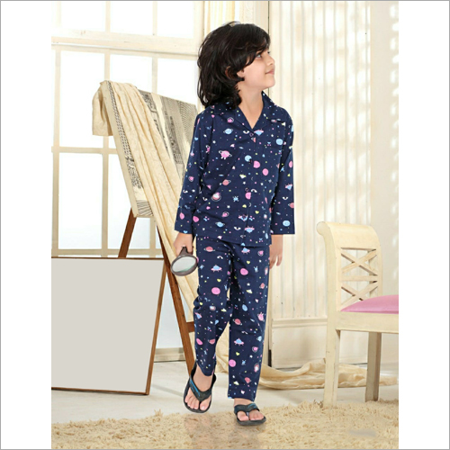 स्प्रिंग किड्स प्रिंटेड नाइट सूट
