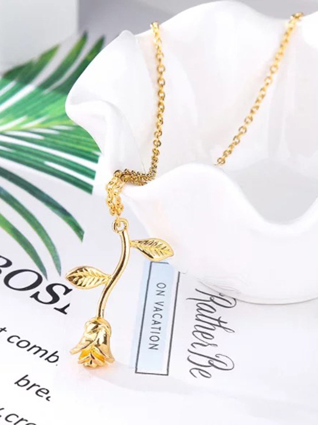 Charming Gold Plated Rose Pendant Necklace