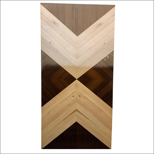 पर्यावरण के अनुकूल पॉलिश डिज़ाइन किया गया प्लाइवुड