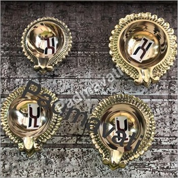 ब्रास डिज़ाइन किया हुआ गोल शक्ति दीया