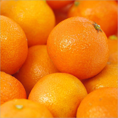 Fresh Oranges - Medium Size, Round Shape, Smooth Texture | Low Calorie, Sweet and Tangy Flavor, Nutrient-Rich Citrus Fruit