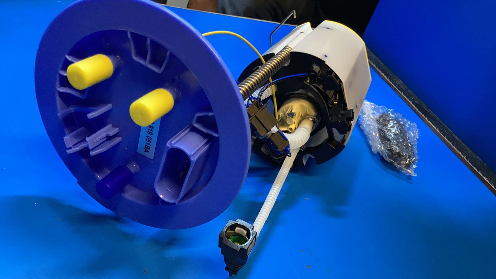 Mercedes Car Fuel Pump - Color: White