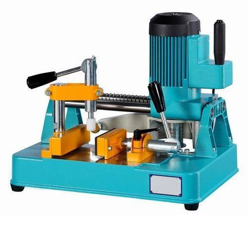 ग्रीन मैनुअल एंड मिलिंग मशीन