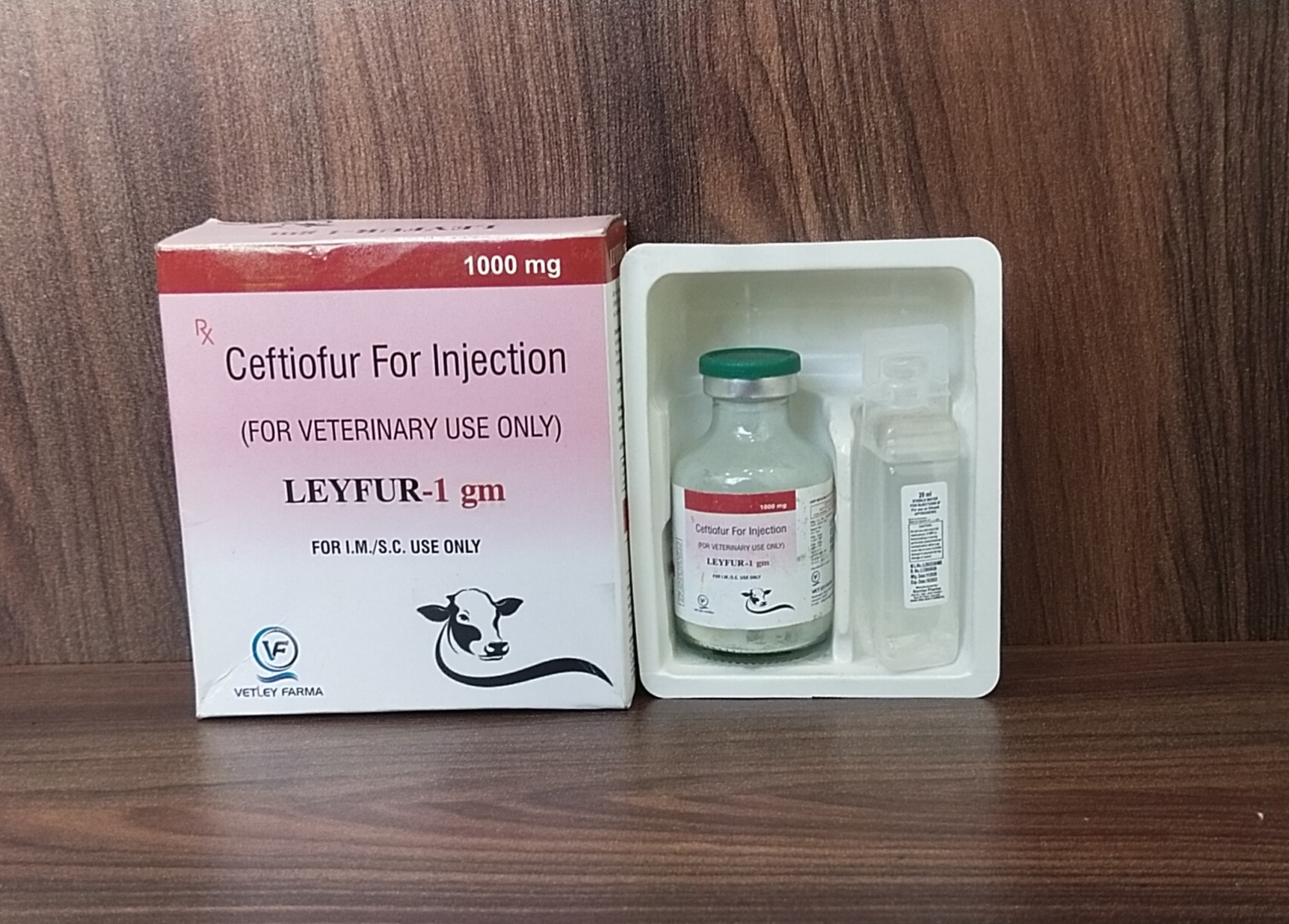 Ceftiofur Injection For Veterinary Pcd Franchise Ingredients: Chemicals