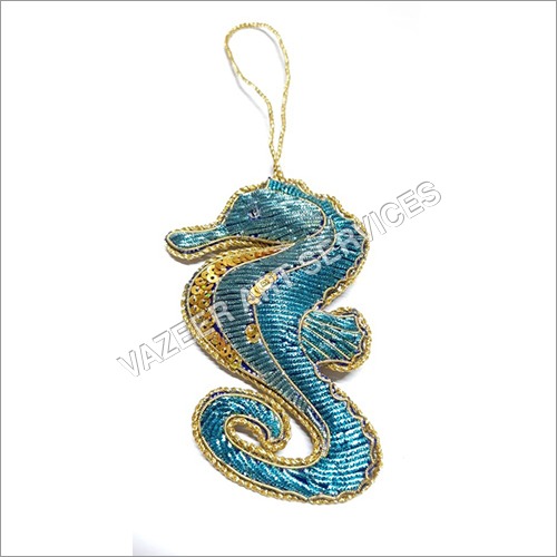 हिप्पो क्रिसमस हैंड मेड हैंगिंग