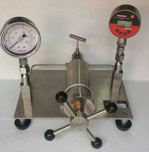Vacuum Comparator Insulation Material: Metal