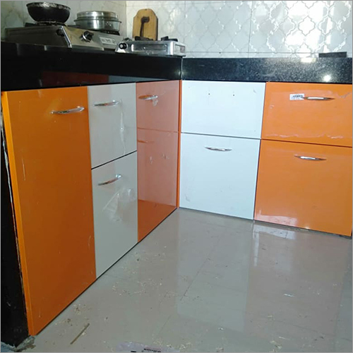 L शेप किचन काउंटर टॉप साइज: 10 फीट