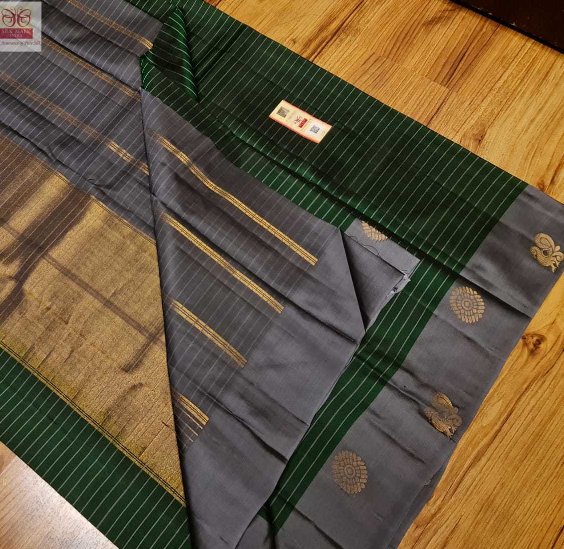 Pure Kanjivaram Silk With  Side Budda Green Age Group: 12 To 70