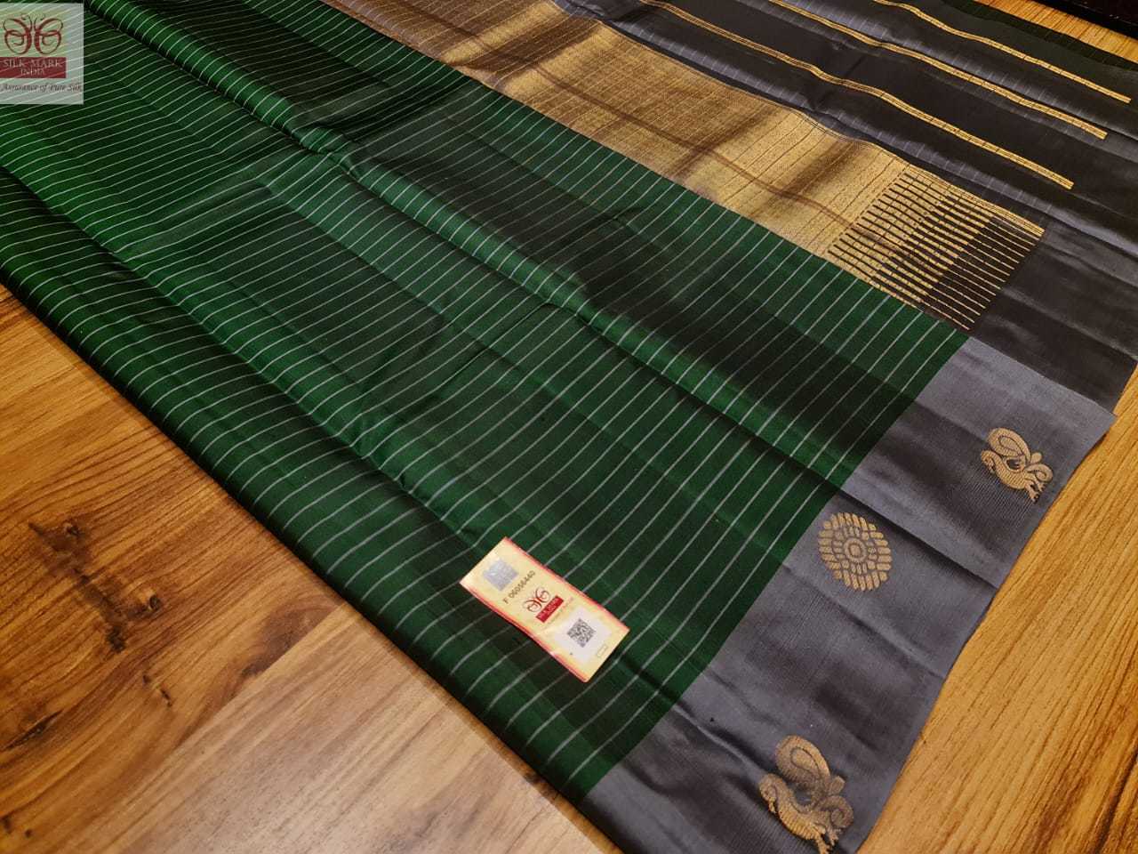 Pure Kanjivaram Silk With  Side Budda Green Age Group: 12 To 70