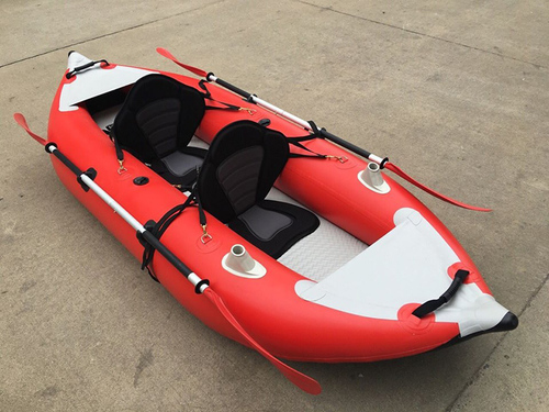 मछली पकड़ने की समुद्री कश्ती की क्षमता: 230 किलोग्राम/घंटा