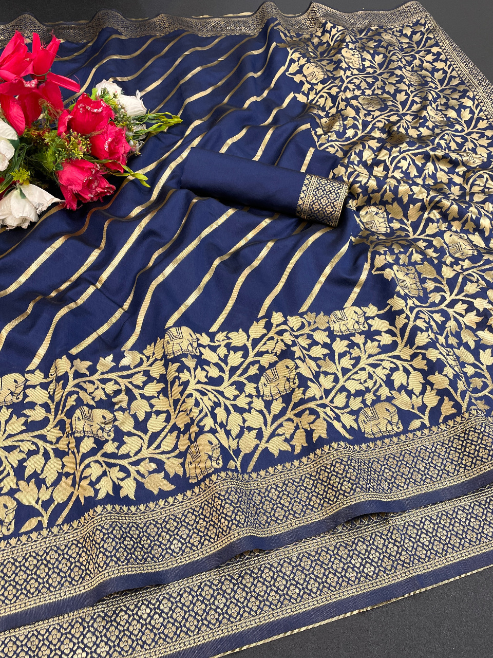 Indian Ladies Sareesss