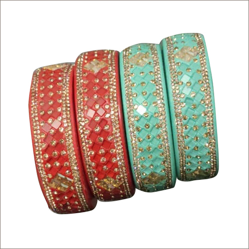 एनिवर्सरी लेडीज़ स्टाइलिश चूड़ियाँ