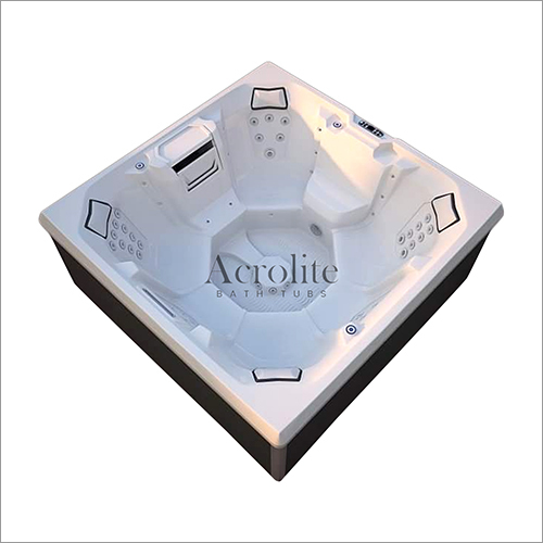 व्हाइट ओशन स्पा बाथटब