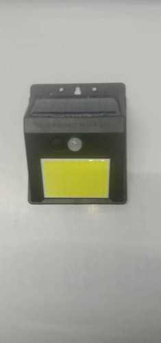 सौर एलईडी दीवार लैंप (5W) पावर: 240 वोल्ट (V)