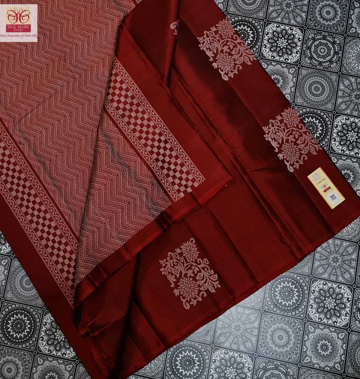 Pure Kanjivaram Soft Silk Saree - Marron With Silver | Handwoven, Gold Jari Butta, Rich Pallu, Festive Occasion, Silk Mark Certified