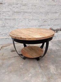 लोहे और लकड़ी की कॉफी टेबल