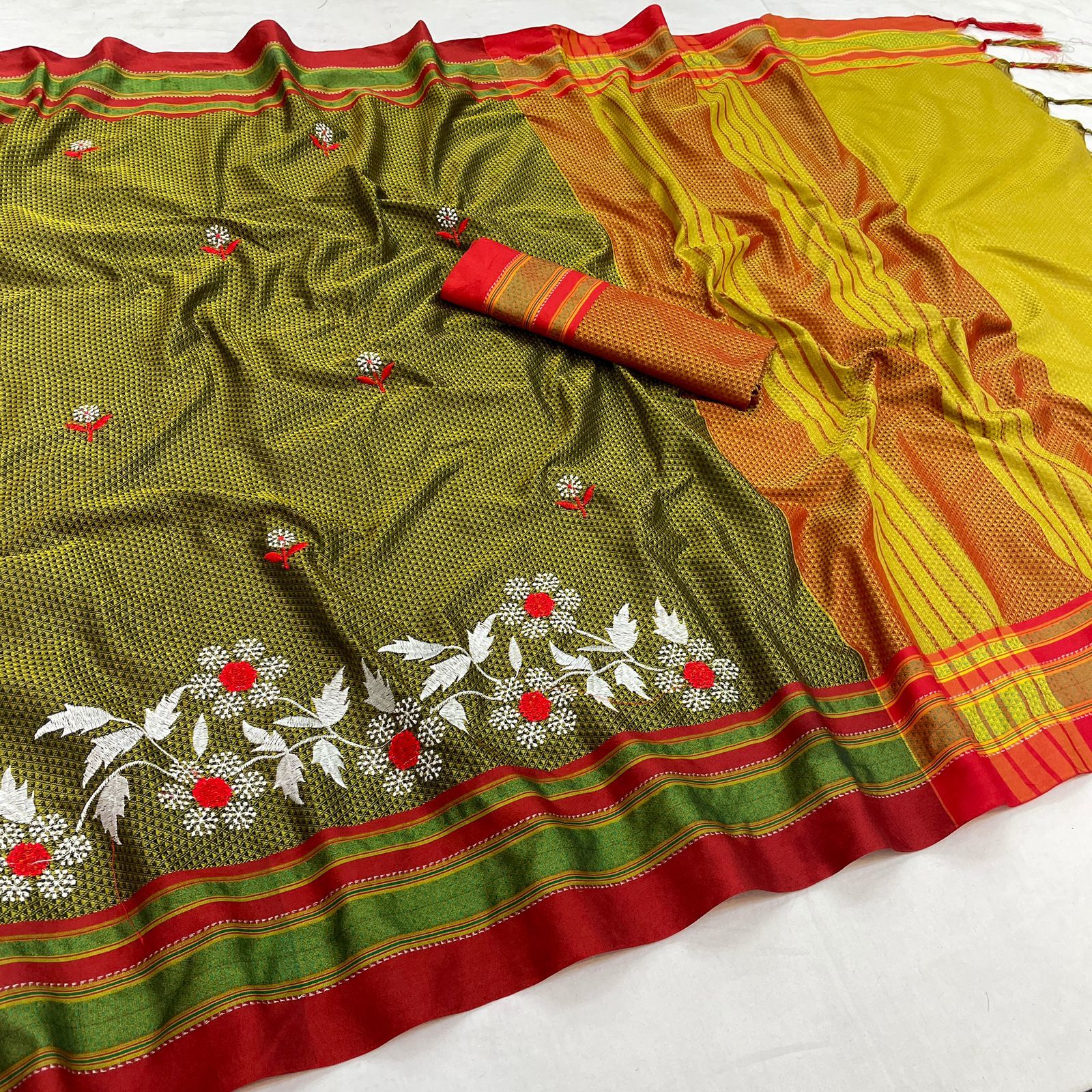 New Saree - Khan Silk Saree With Jhool Pallu, 4 Mtr Fabric Length, Washable & Breathable, Customized Logo Available, Traditional Indian Design