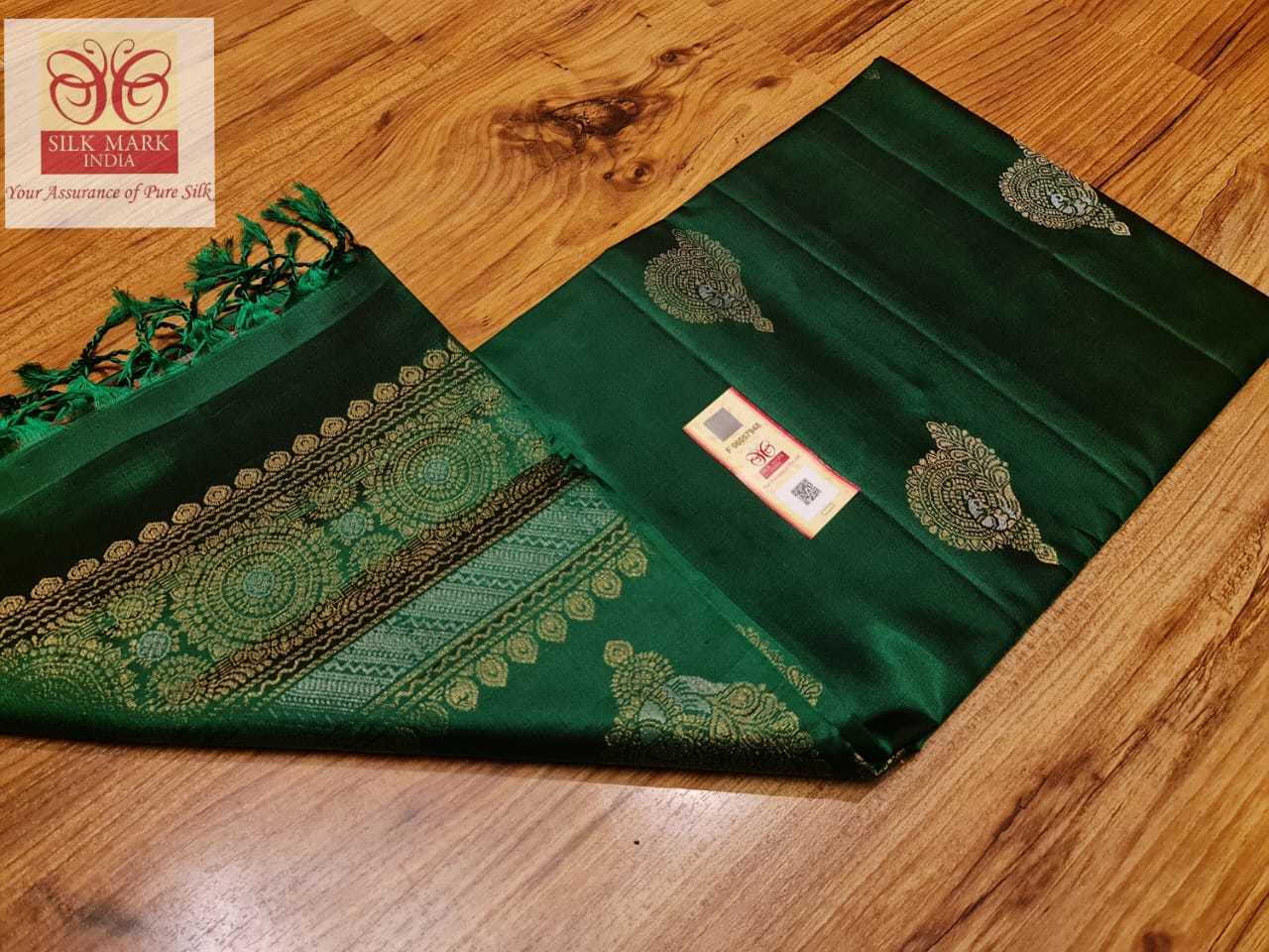 Bottle Green Hangloom Kanjivaram Silk Saree