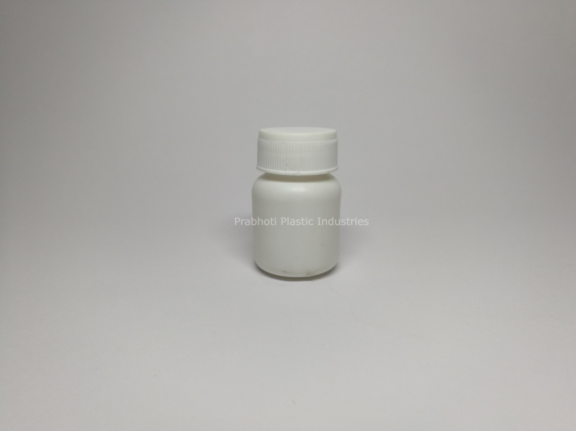 Pharmaceutical Plastic Tablet Container - 30cc To 150cc | Opaque White, Screw Cap, Rigid Design, Round Shape, Industrial Use