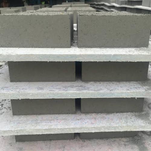 Multicolor Recycled Plastic Concrete Block Pallet