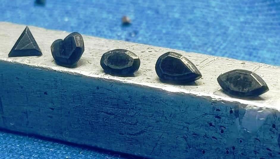 Diamond Cutting Job Work Diamond Clarity: Ws1