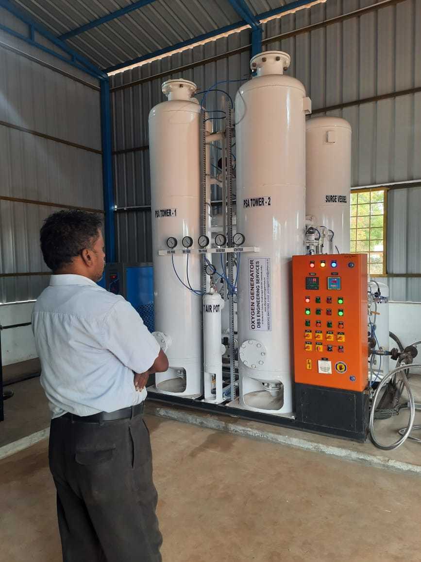 Psa Oxygen Gas Generator - Metal Build, 1 - 1000 Nm3/hr Capacity, 93 - 95% O2 Purity | Automatic Plc Control, 1 Year Warranty, Computerized Operation