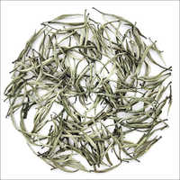 ड्राइड सिल्वर नीडल व्हाइट टी