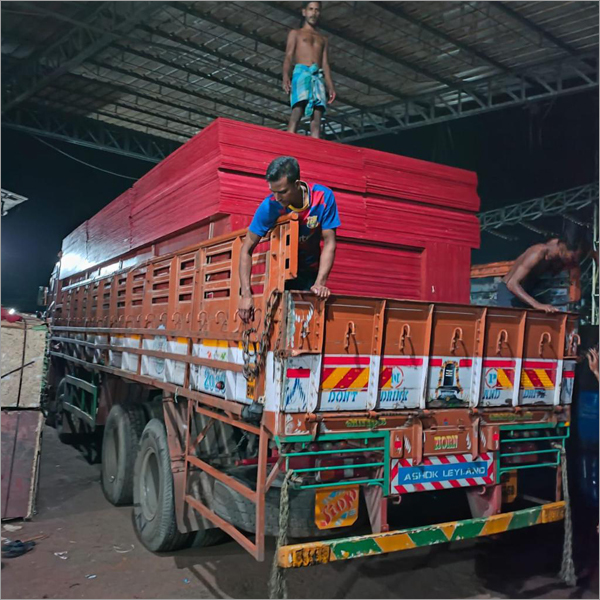 Shuttering Plywood - 12-18 Millimeter Thickness, Standard Size, Matte Finish | Anti Cracking, Wear Resistant, Environmental Friendly