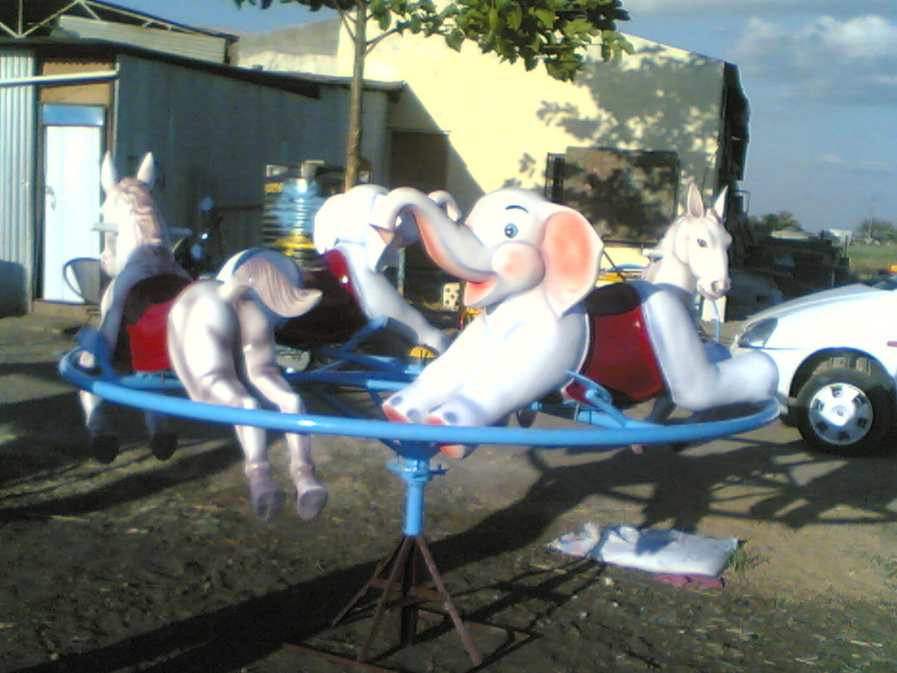 Park Accessories P13 Merry Go Round Horse Elephant
