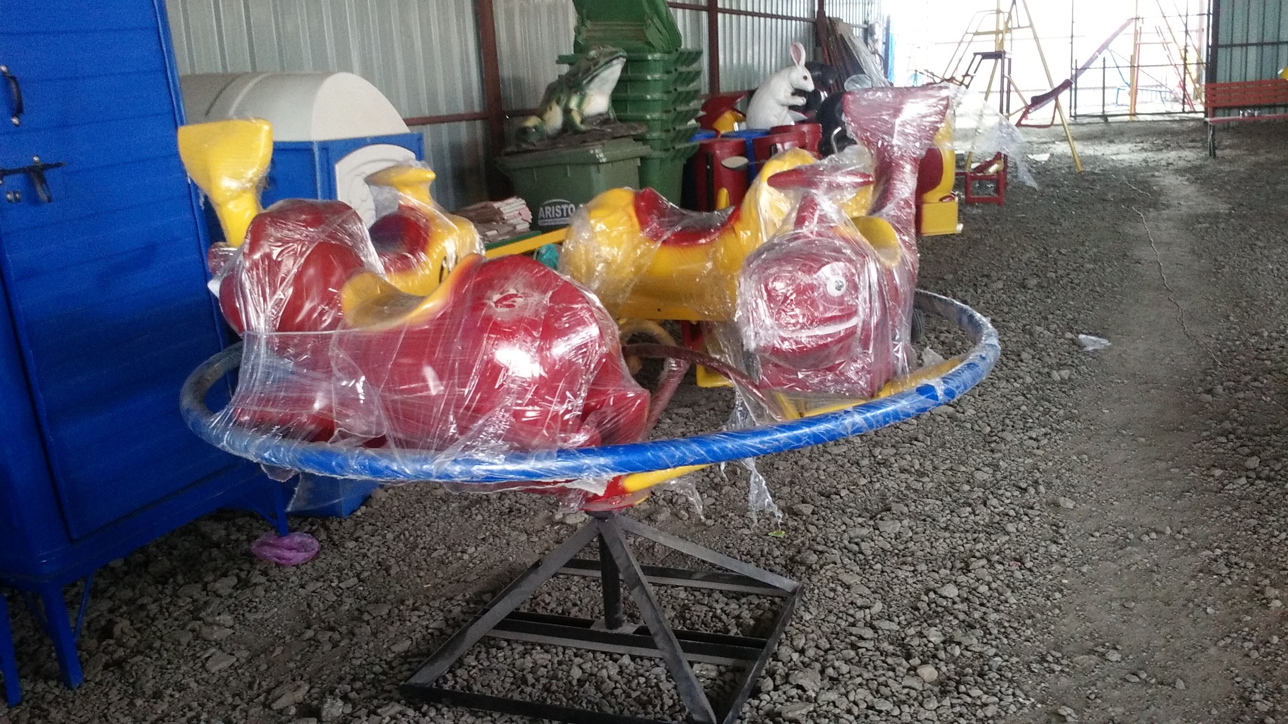 Park Accessories P13a Merry Go Round Dolphin Elephant