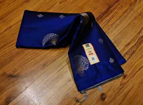 नेवी ब्लू सिल्वर प्योर कांजीवरम फैंसी सिल्क के साथ