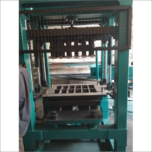 Automatic Fly Ash Bricks And Block Making Multi Machine - Capacity: 2000 Kg/day