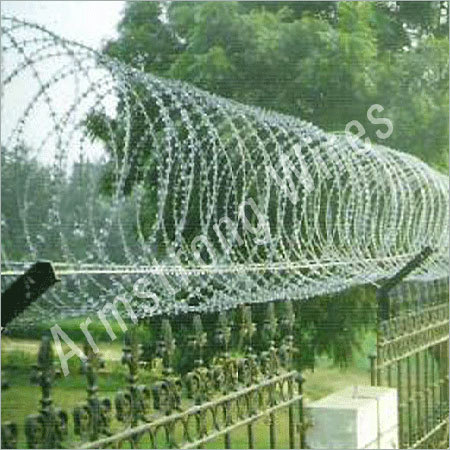 कॉन्सर्टिना कांटेदार तार