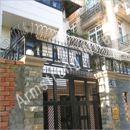 कॉन्सर्टिना कॉइल फेंसिंग