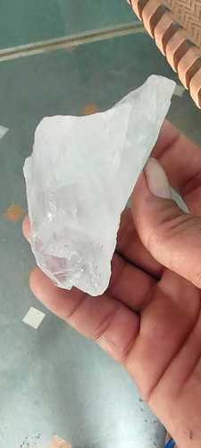 Quartz Lumps - White Quartz, Neutral Refractory Type | Eco-Friendly, Impurity-Free, Ideal for Paints, Ceramics, and Plastics