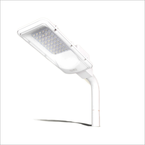 कूल व्हाइट 20 वॉट ब्लेज़ सीरीज़ LED स्ट्रीट लाइट्स