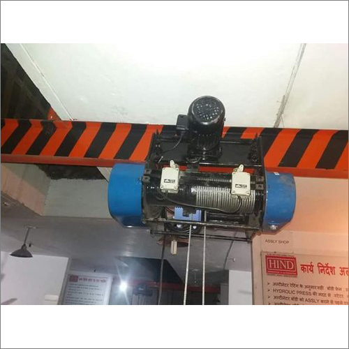 ट्रॉली के साथ वायर रोप होइस्ट