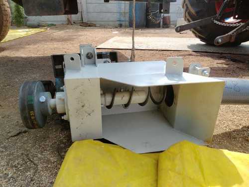 वसुंधरा अनाज लोडर