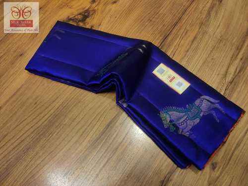 नेवी ब्लू कांजीवरम हैंडवॉवन सिल्क साड़ी