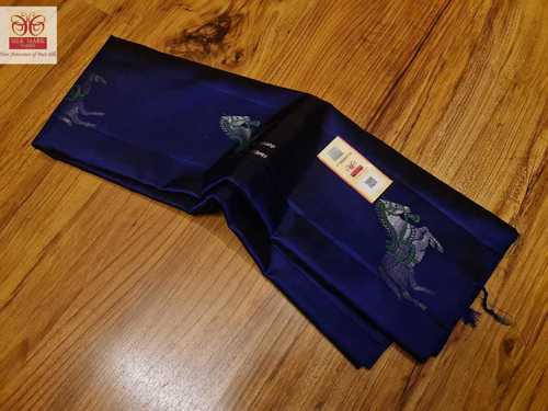 नेवी ब्लू हैंडवॉवन सिल्क साड़ी