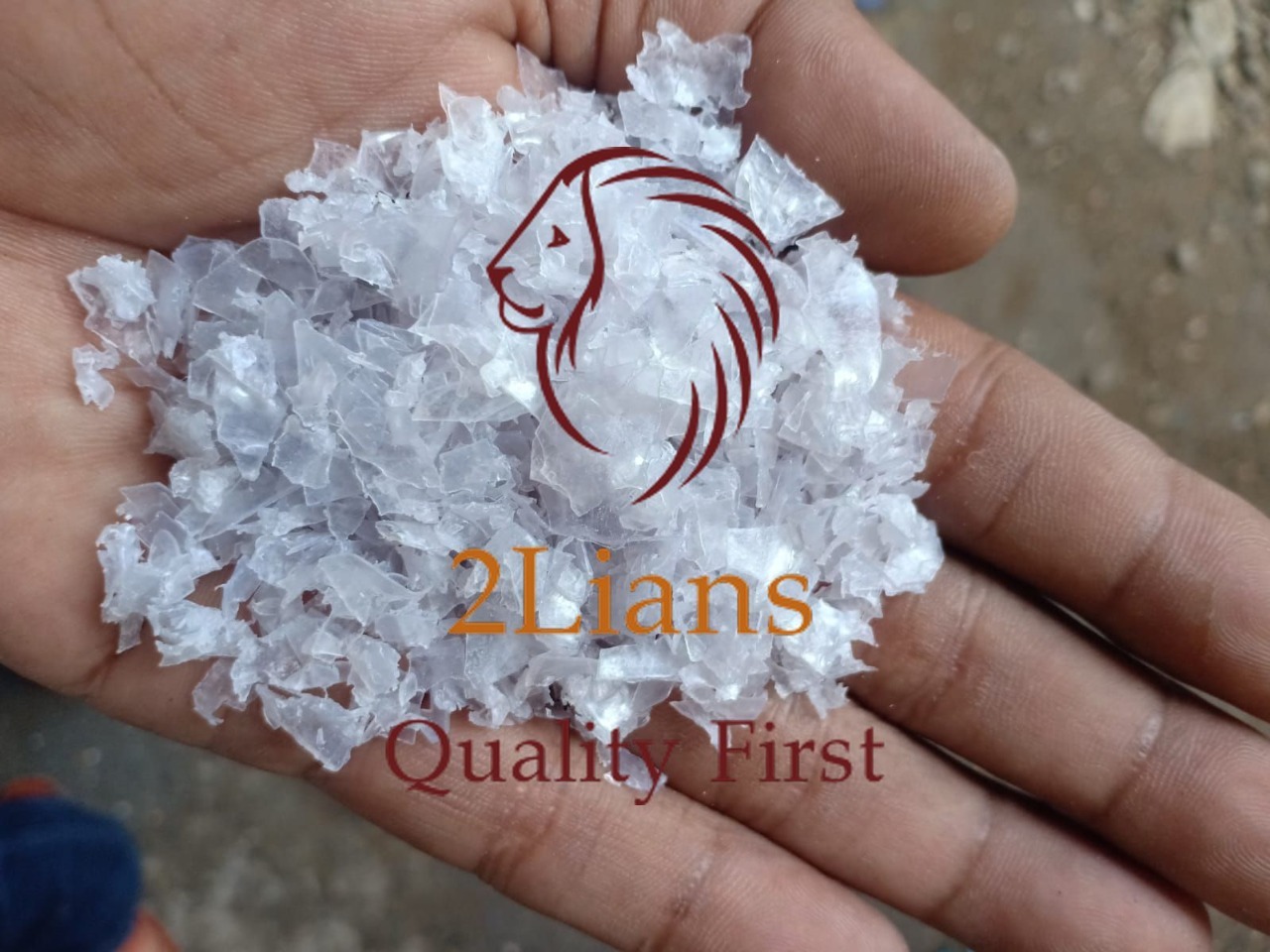 Pmma Regrind - Thickness 0.3 Mm, Transparent Color, 27000 Kg Weight | High-quality Recycled Plastic For Sustainable Usage