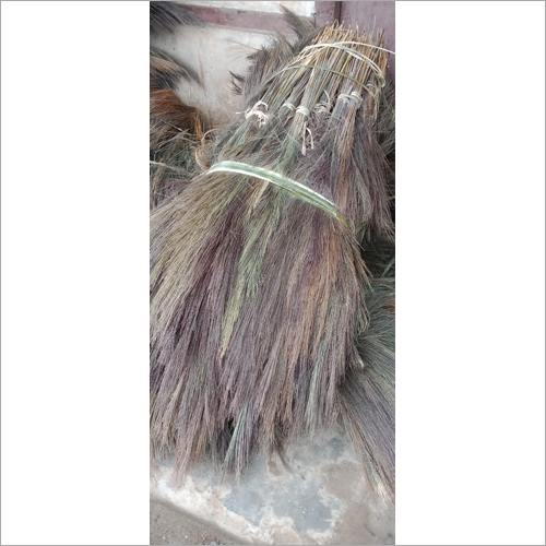 ग्रेड झाड़ू घास