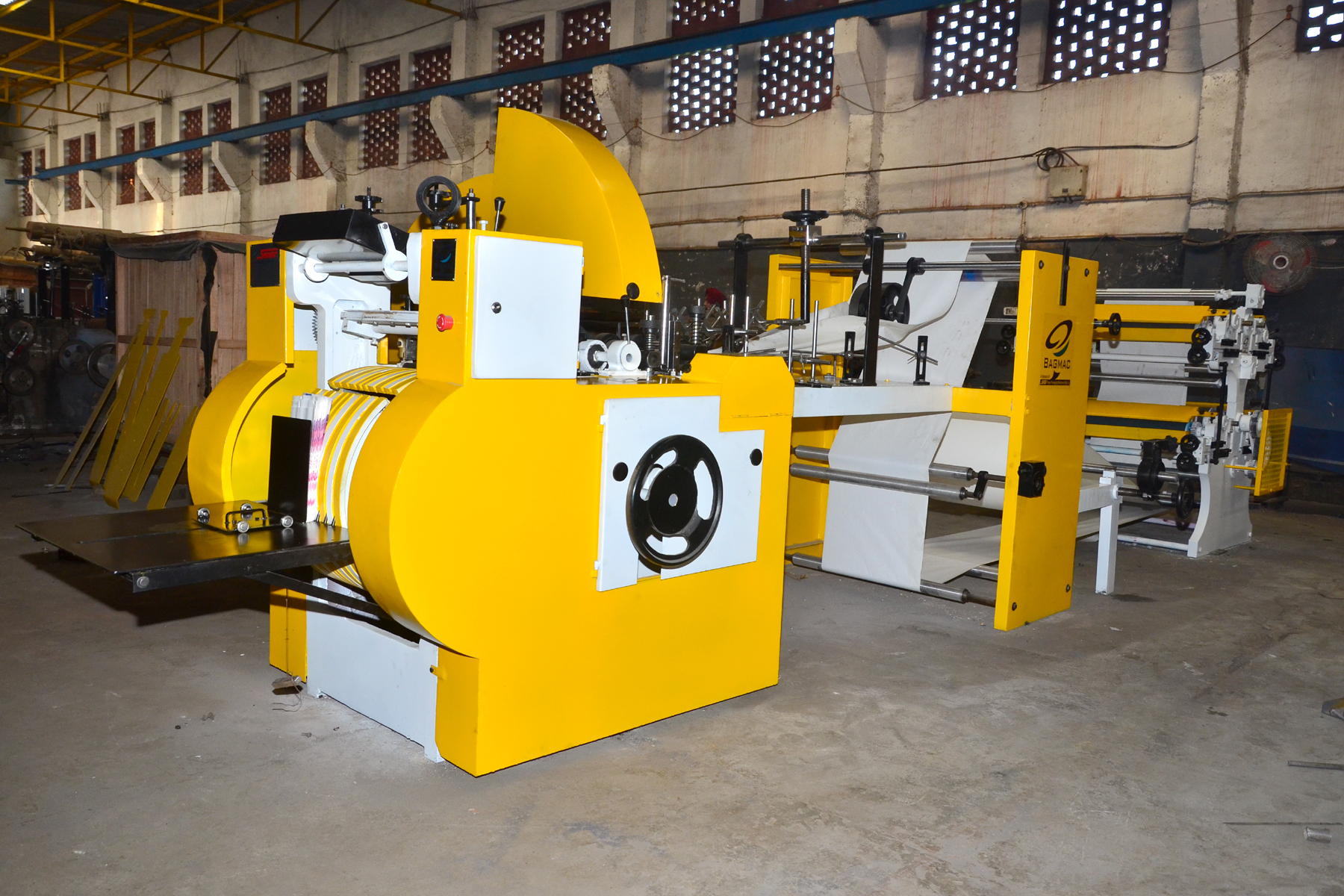 Semi Automatic Food Paper Bag Making Machine With Four Color Printing