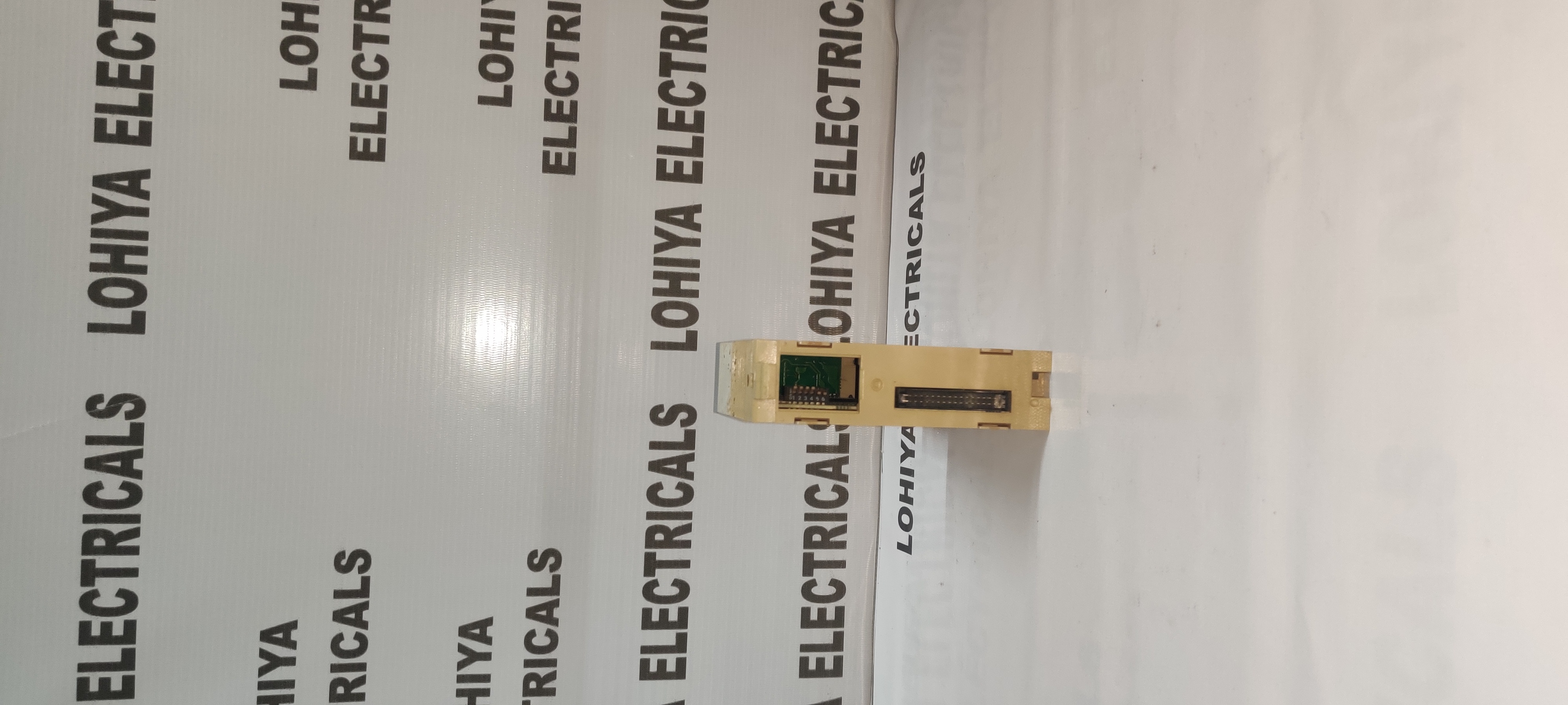 Omron C200hod215 Output Unit Module