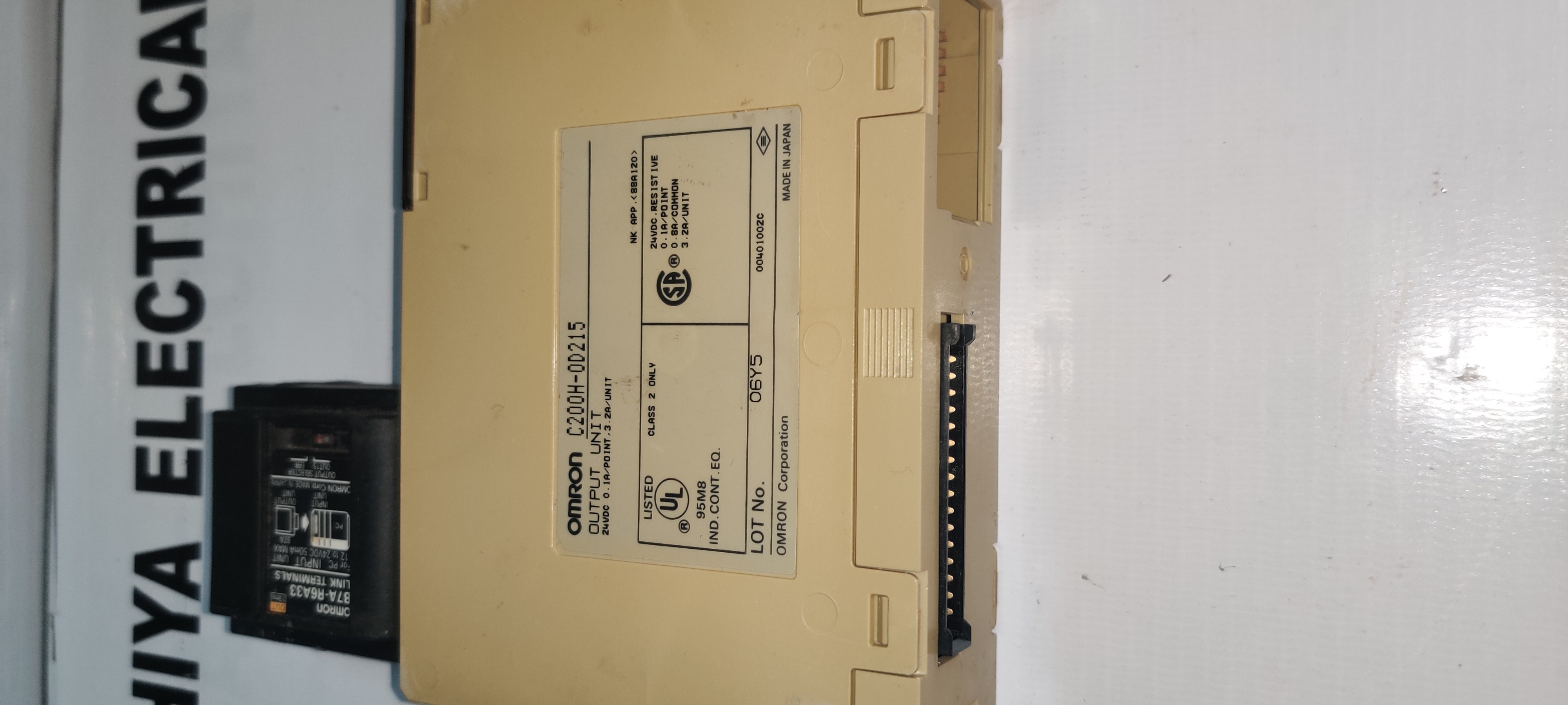 Omron C200hod215 Output Unit Module