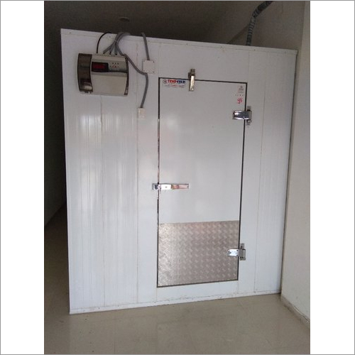 2-5 Ton Prefabricated Cold Storage Room - Material: Metal