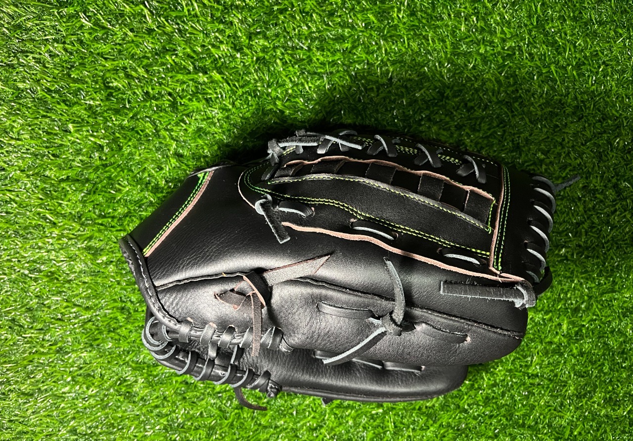 Black Leather Baseball Gloves Application: Sports